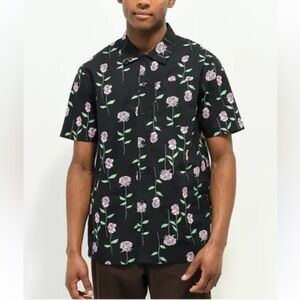 Empyre Rose Petals Black Short Sleeve Men’s Button Up Shirt - Medium